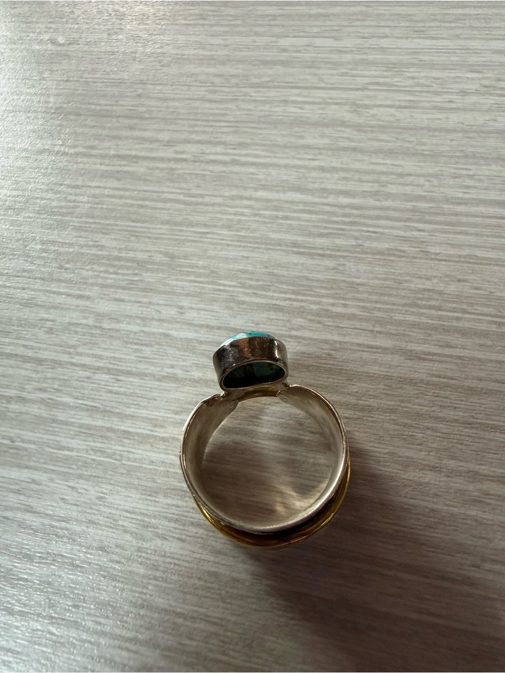 Turquoise Stone Two-Tone Hammered Band Meditation Ring - Blue. Size 7.5. - Picture 9 of 11
